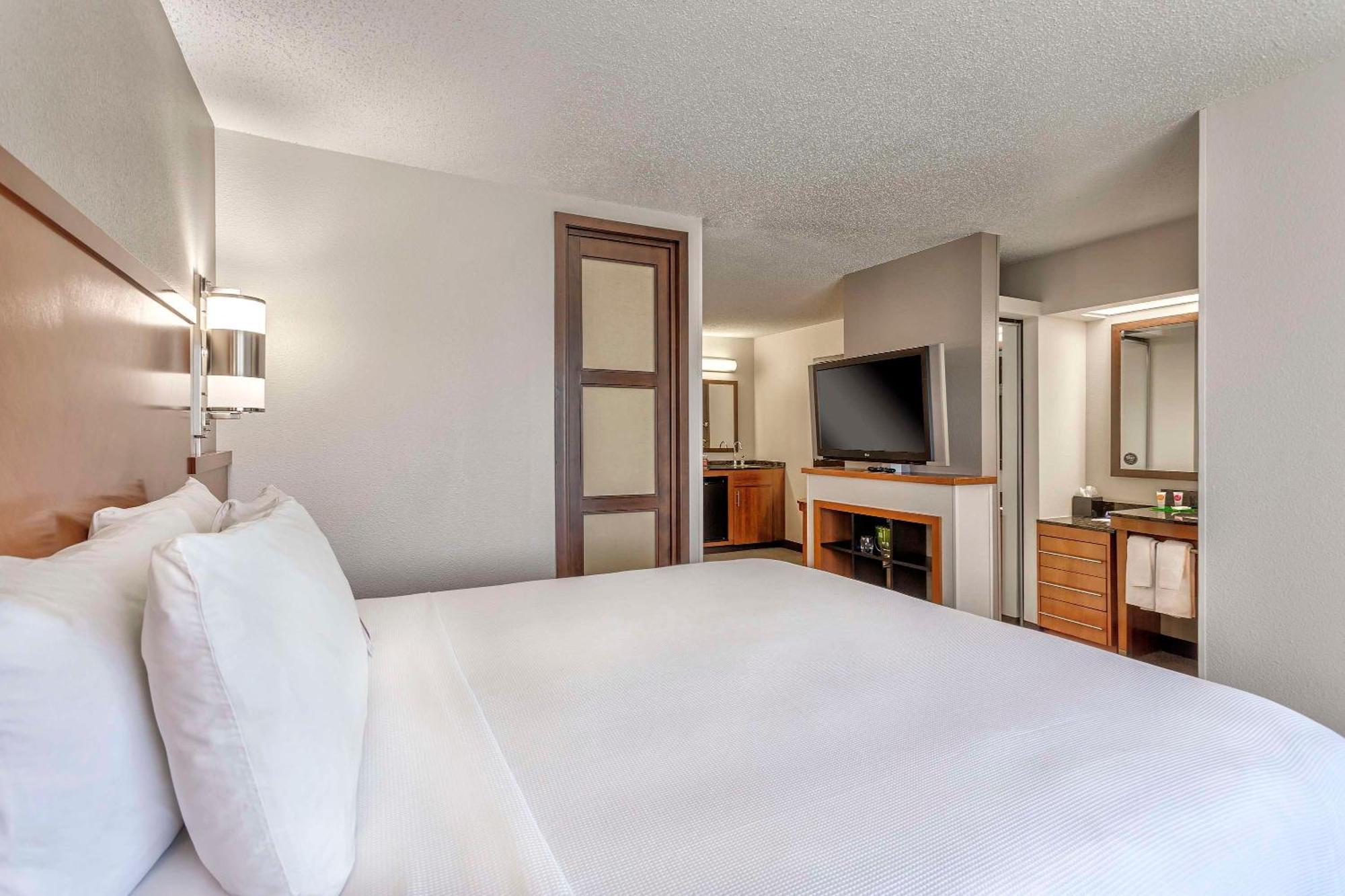 Hyatt Place Kansas City/Overland Park/Convention Center Εξωτερικό φωτογραφία