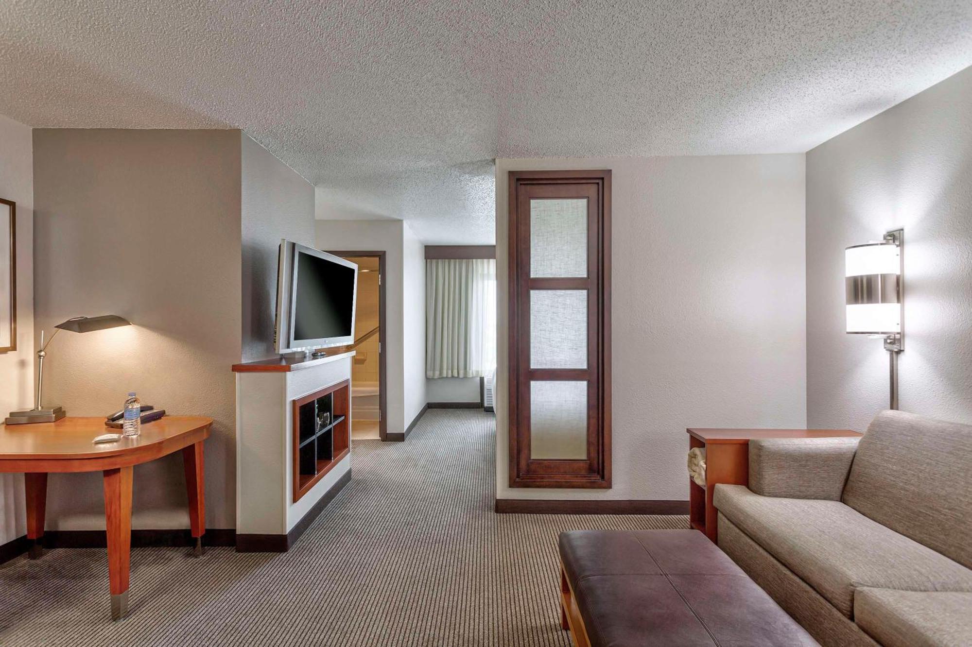 Hyatt Place Kansas City/Overland Park/Convention Center Εξωτερικό φωτογραφία