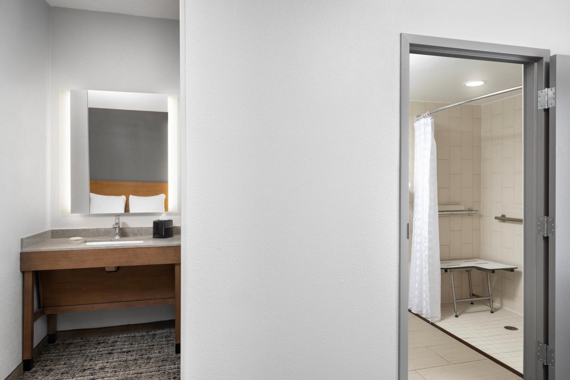 Hyatt Place Kansas City/Overland Park/Convention Center Εξωτερικό φωτογραφία